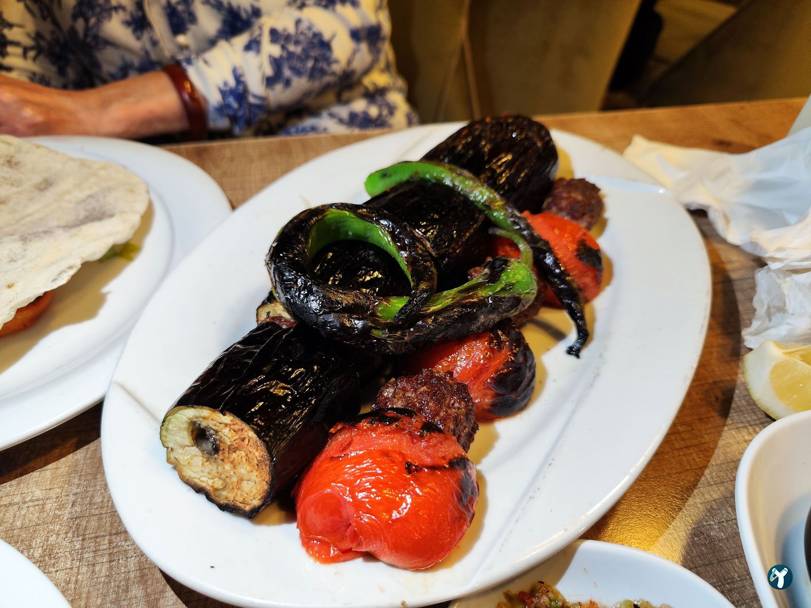 Paşa Bey Kebap - Lahmacun - Antalya