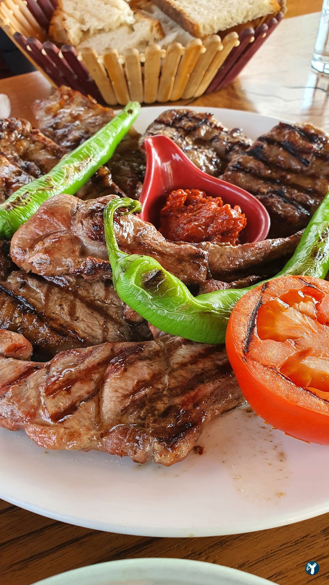 Çatalca Koreli̇ Et Restaurant
