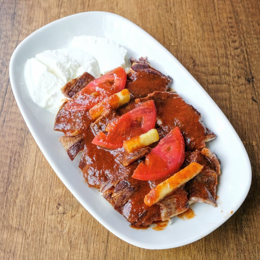 İskender (Adana Kebap)