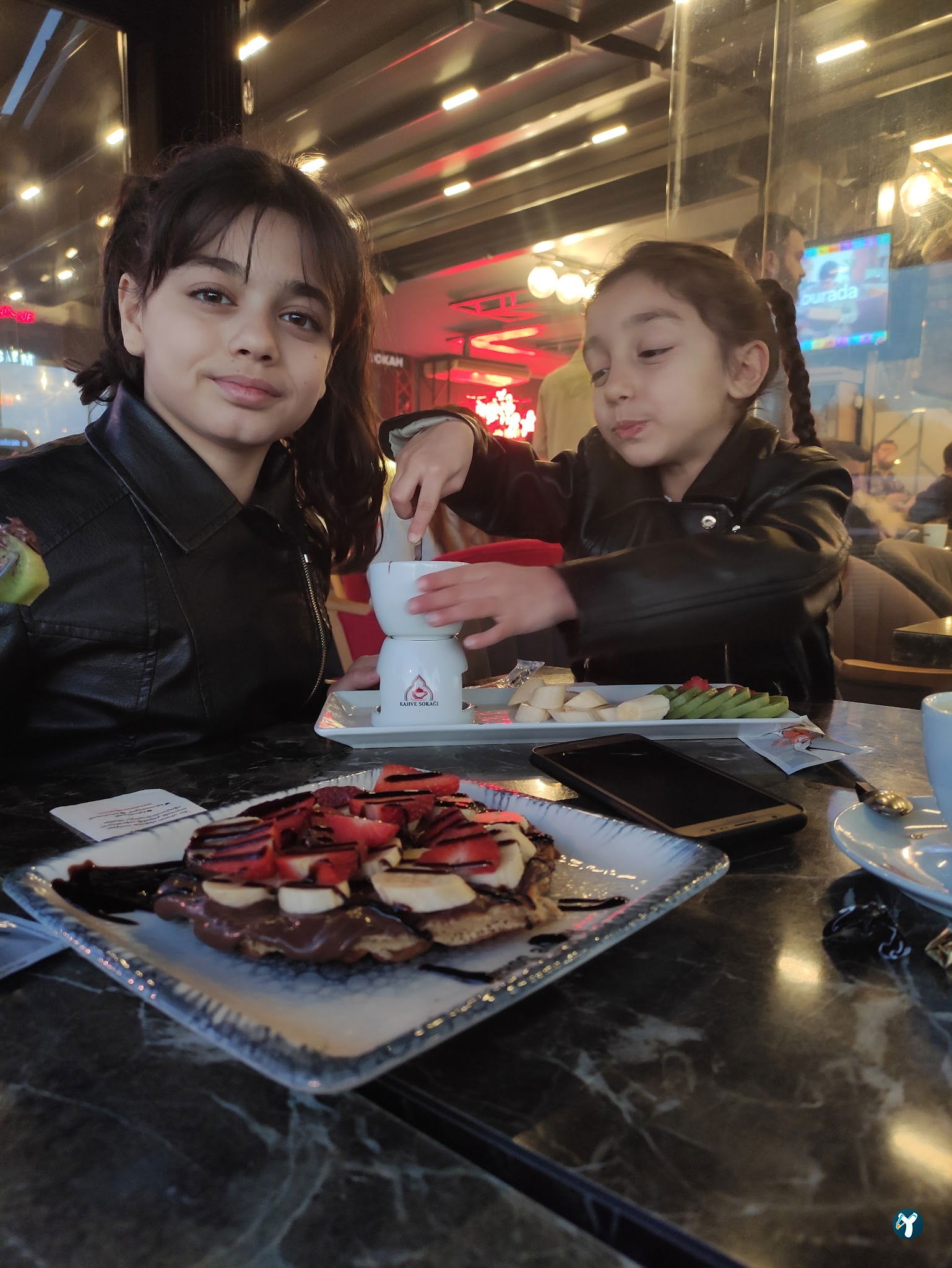 Kahve Sokağı Kuşadası | Nargile | Kahvaltı And More!