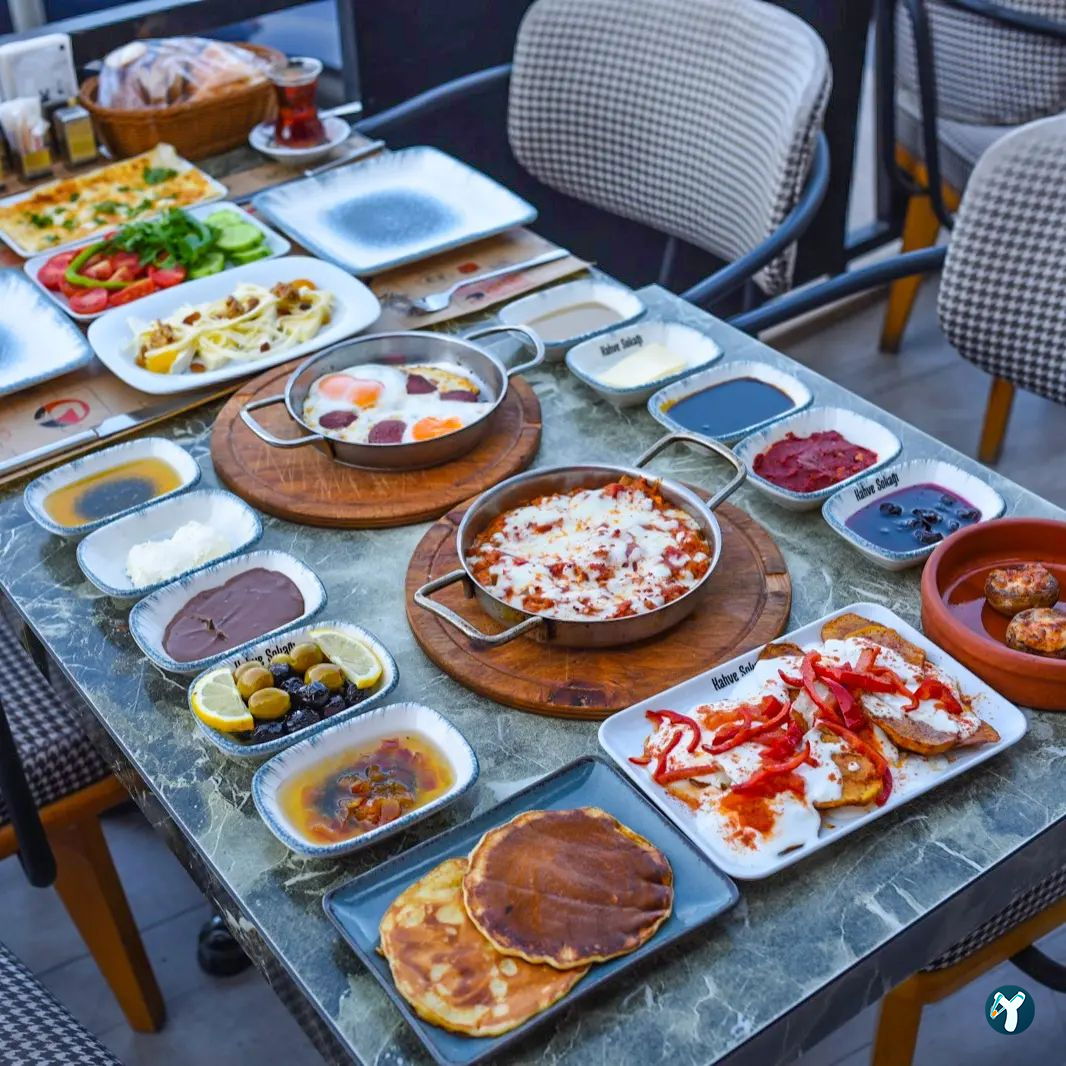 Kahve Sokağı Kuşadası | Nargile | Kahvaltı And More!