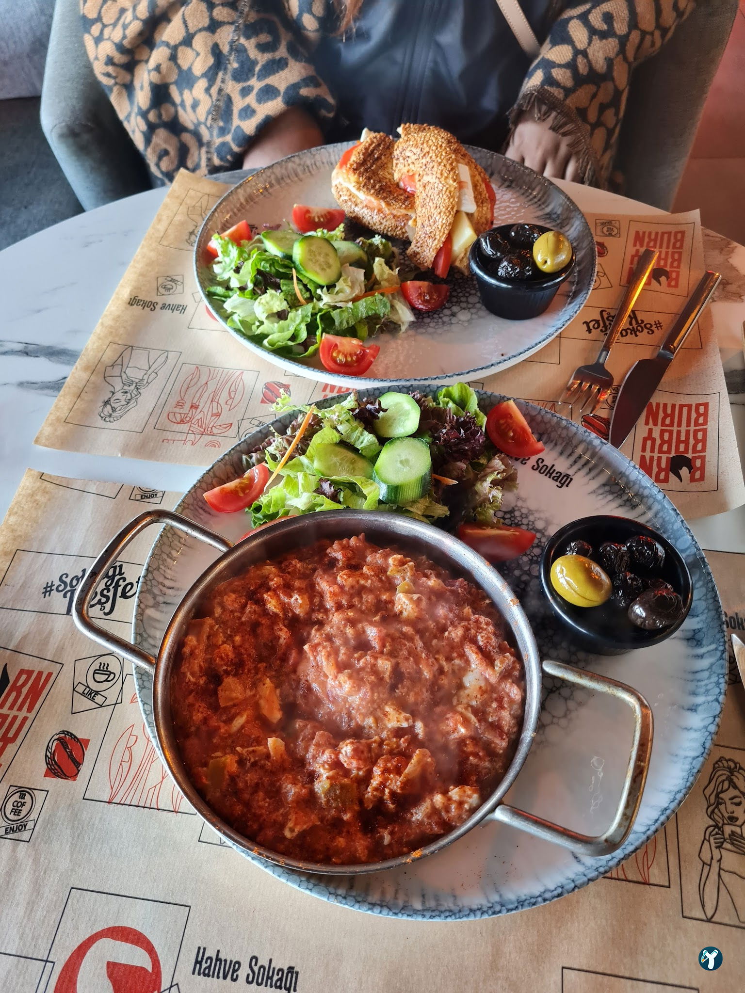 Kahve Sokağı Kuşadası | Nargile | Kahvaltı And More!