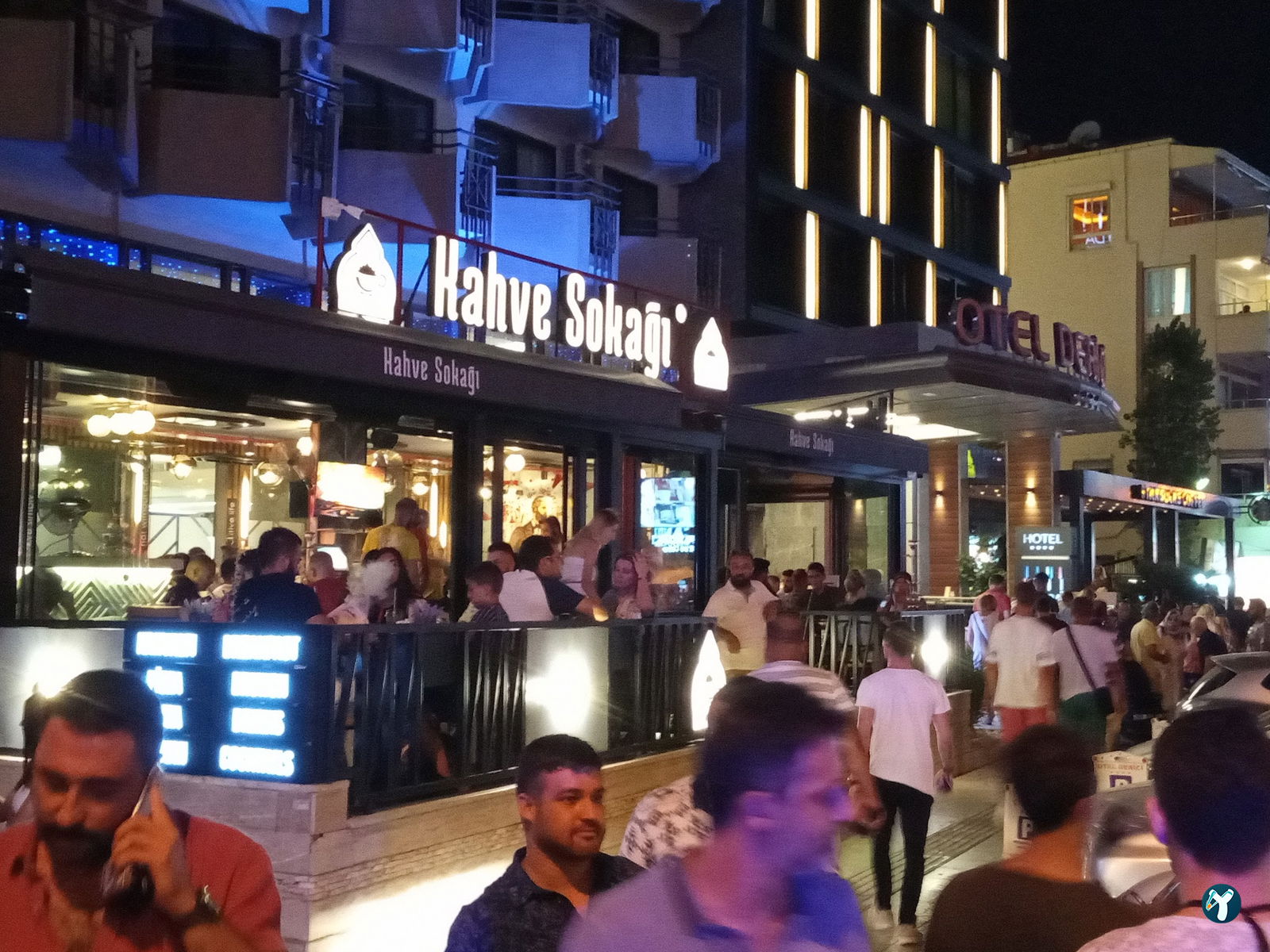 Kahve Sokağı Kuşadası | Nargile | Kahvaltı And More!