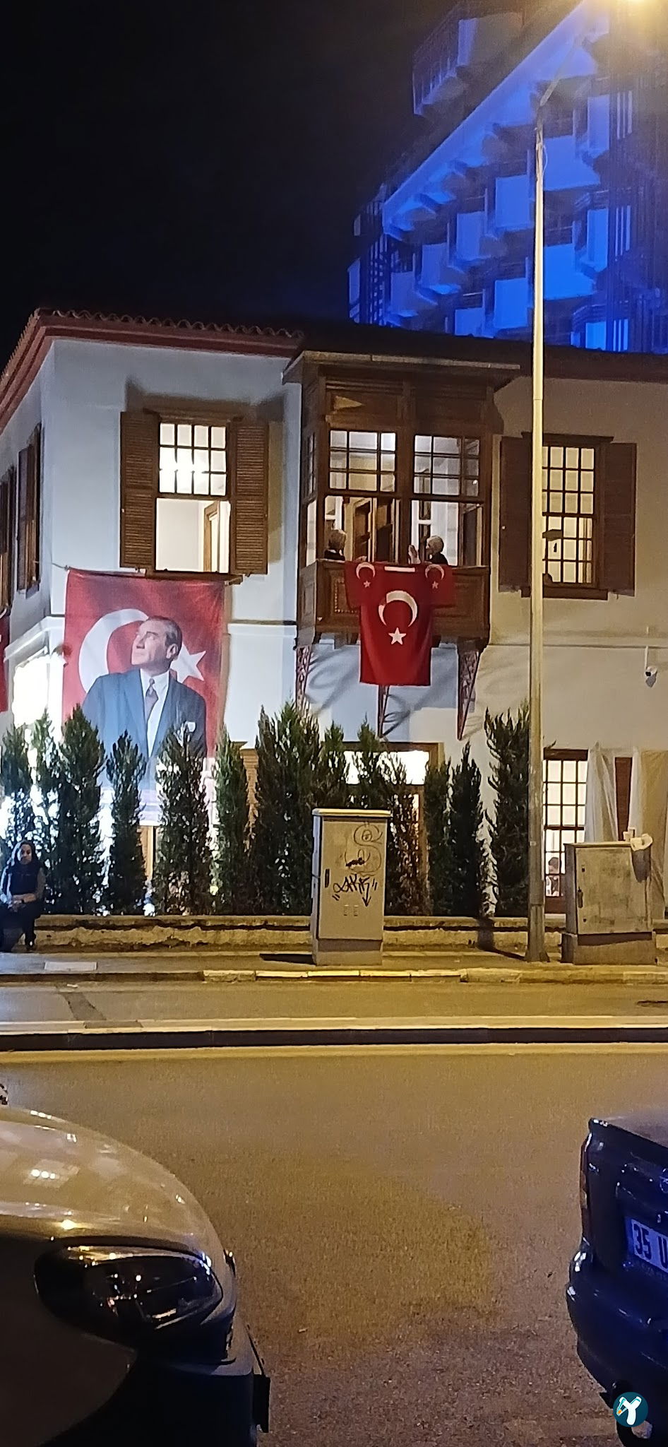 Kahve Sokağı Kuşadası | Nargile | Kahvaltı And More!