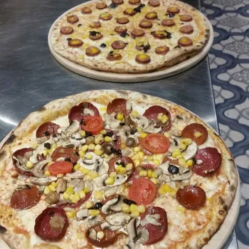 Pizza Locale Küçükyalı resimleri Pizza Locale Küçükyalı resimleri
