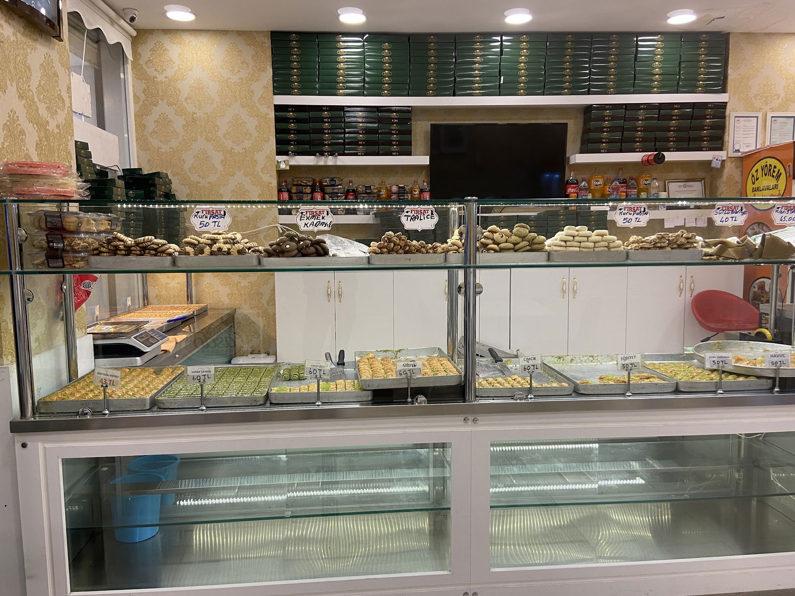 Öz Yörem Baklavaları