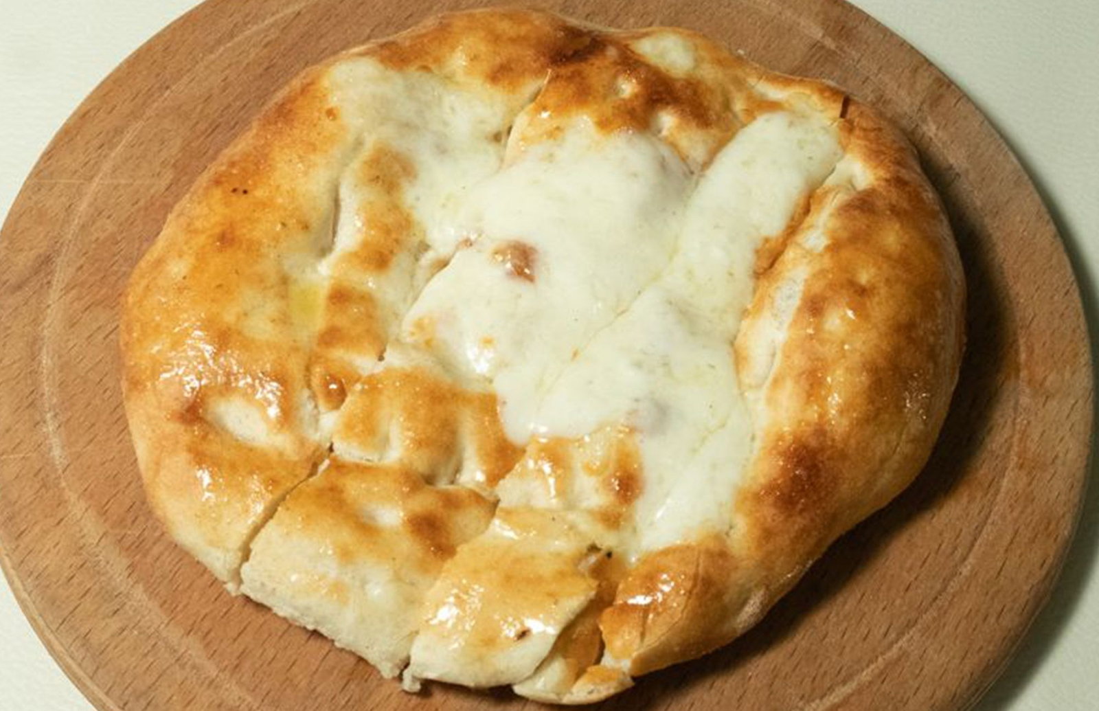 Kaşarlı Tırnak Pide