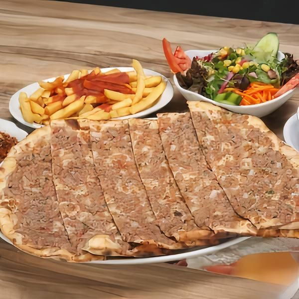 Kıymalı Pide
