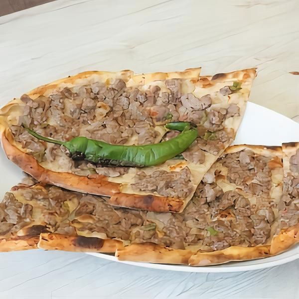 Kuşbaşılı Pide