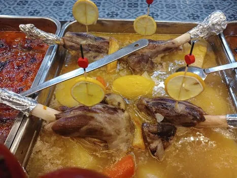 Havuzlu Bahçe Et Lokantası Paçacı İrfan resimleri