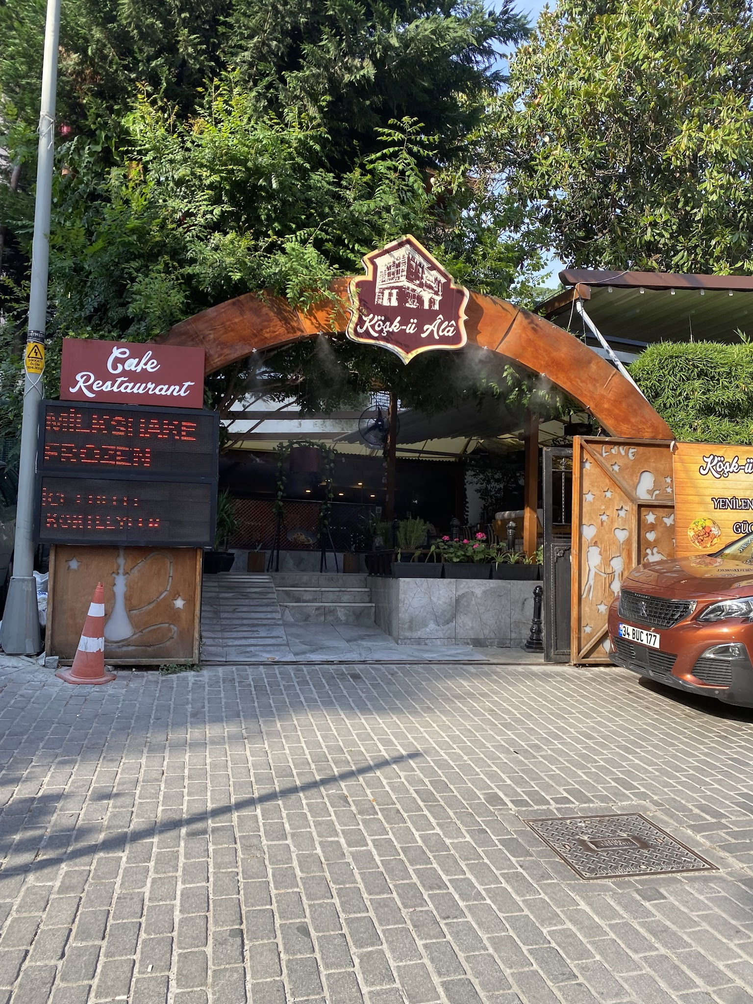 Köşk-Ü Âlâ Cafe