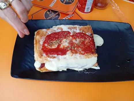 Çekirge Tostcusu Merve resimleri