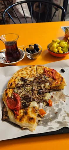 Çekirge Tostcusu Merve