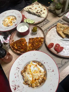 İki̇ Kaşik Cafe Restaurant resimleri
