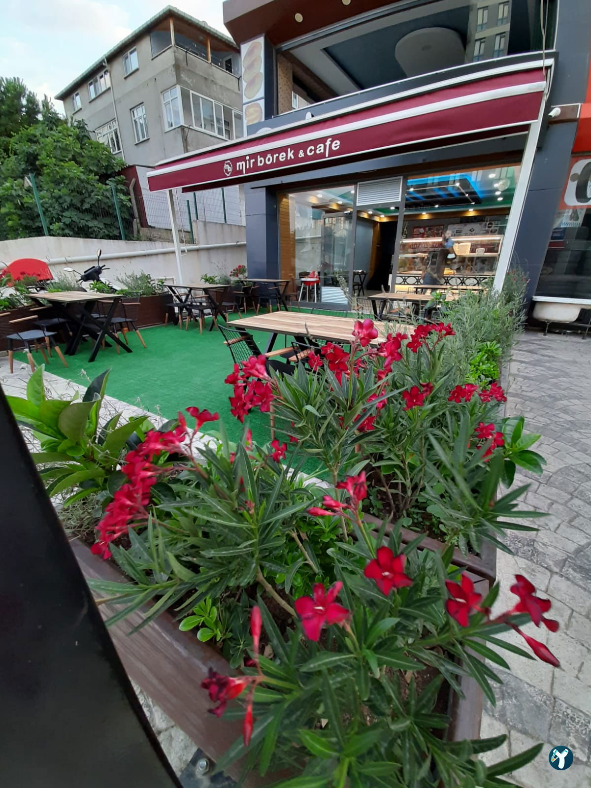 Aydınlı Mir Börek Salonu