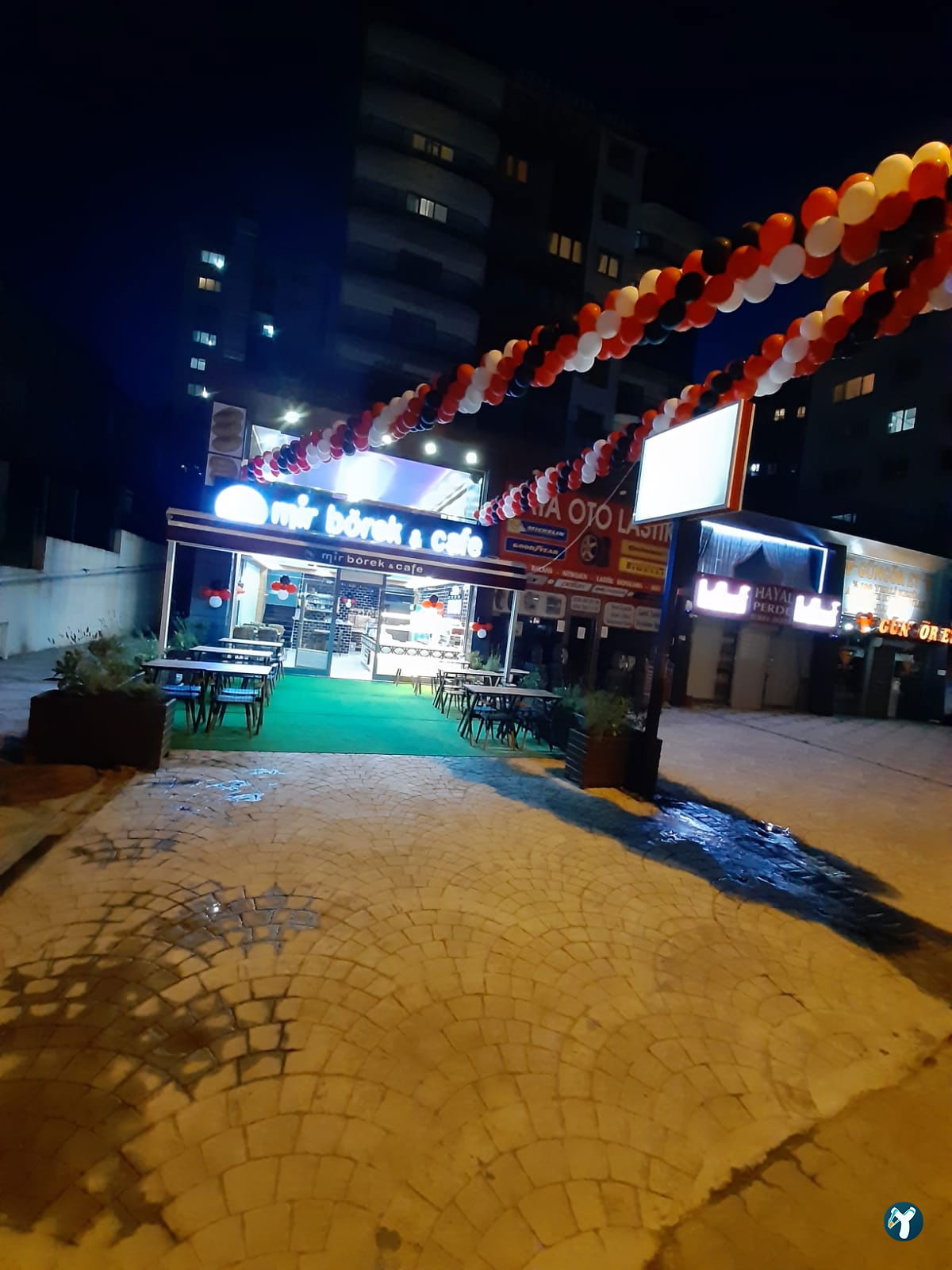 Aydınlı Mir Börek Salonu