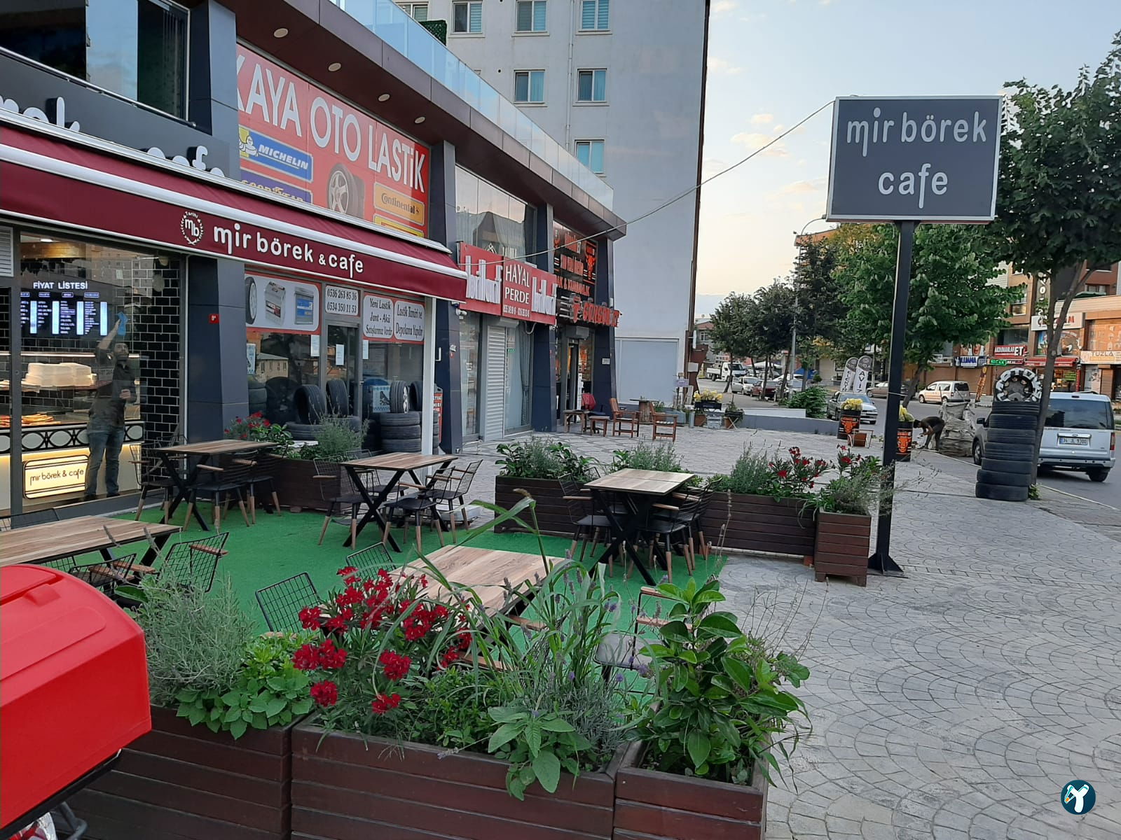 Aydınlı Mir Börek Salonu