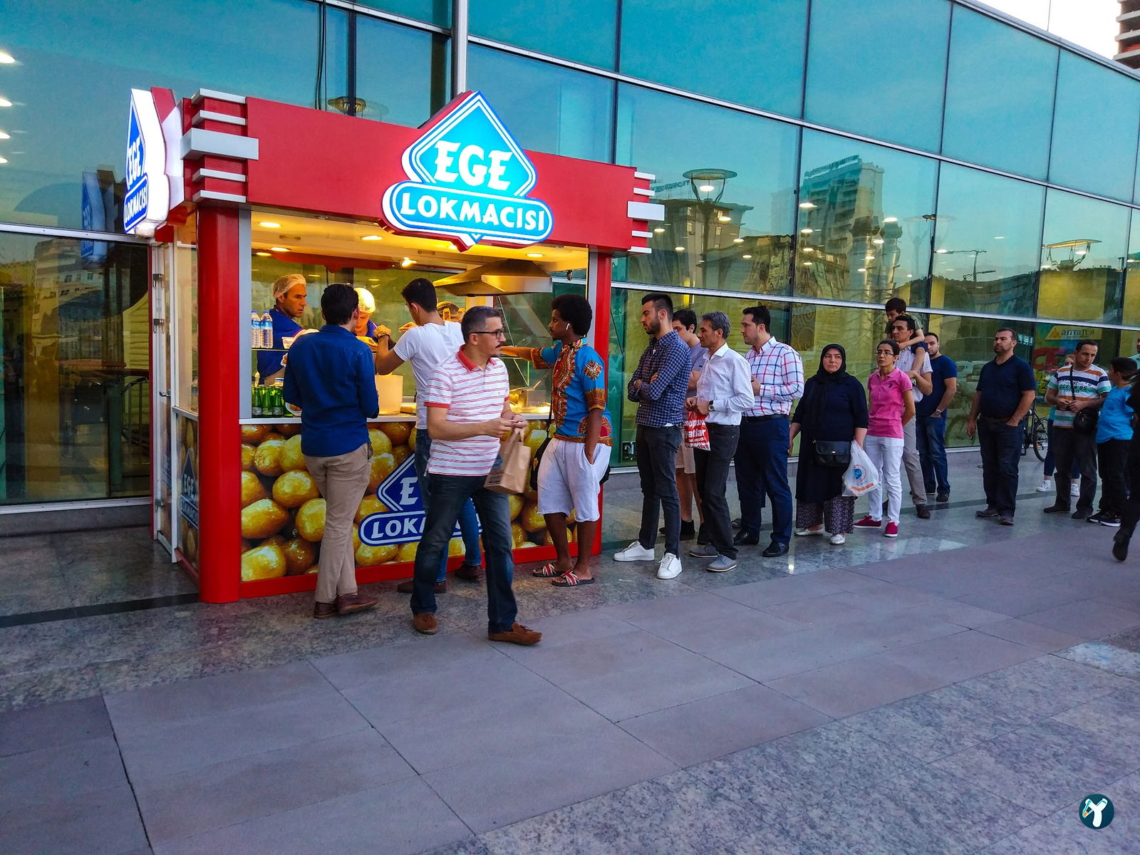 Ege Lokmacisi