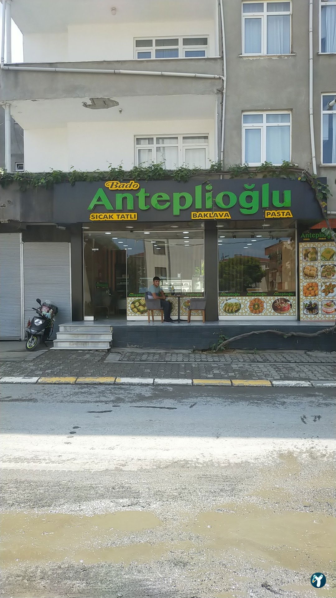 Antepli̇oglu Baklava Pasta Kurabi̇ye