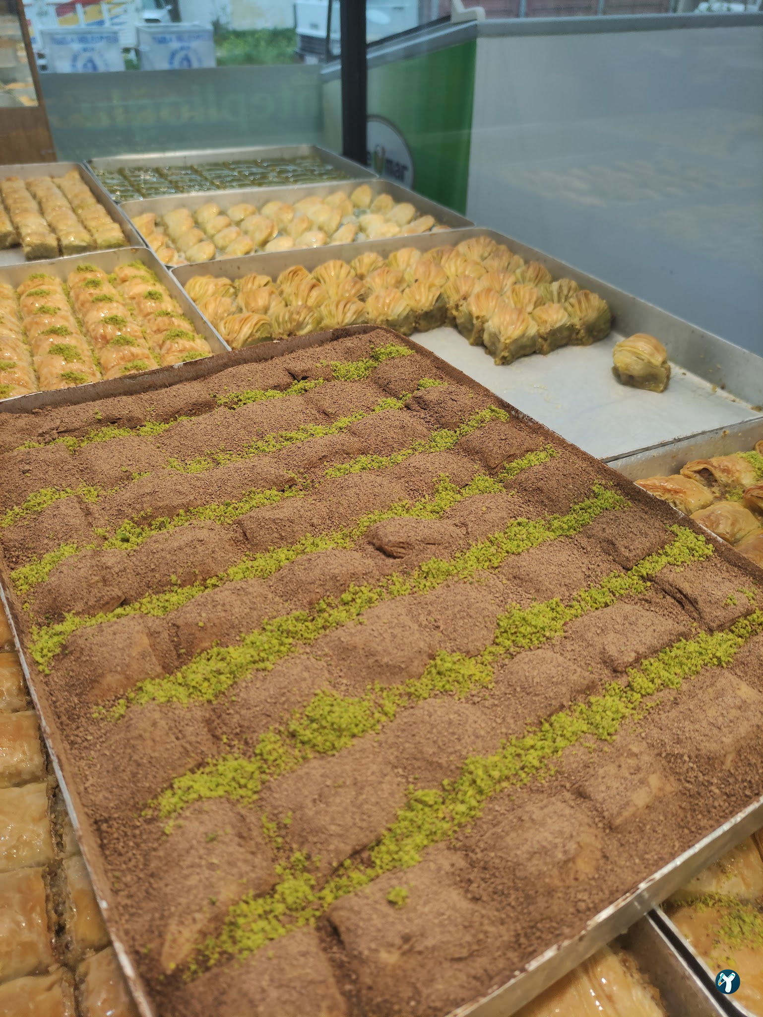Antepli̇oglu Baklava Pasta Kurabi̇ye