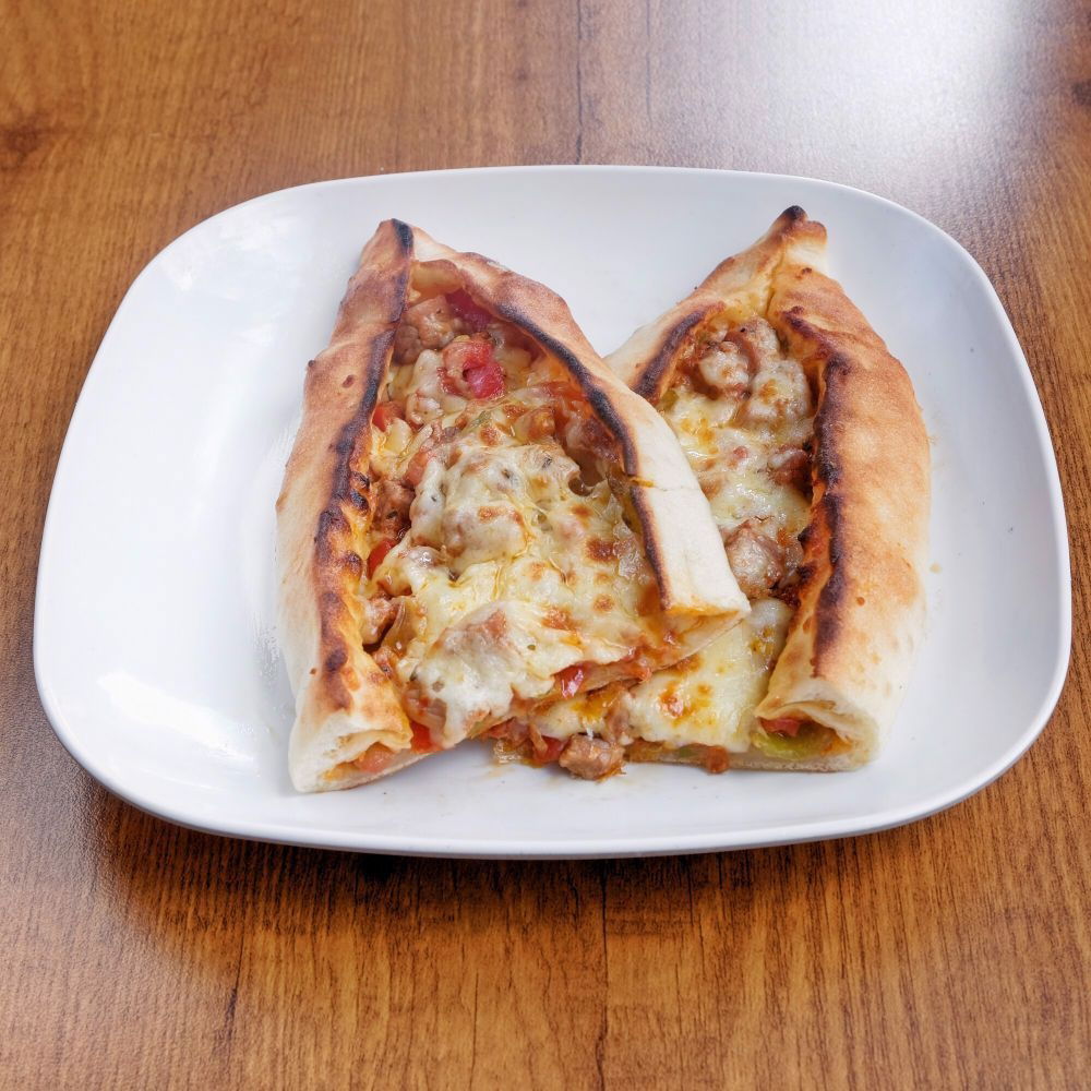 Tavuk Dönerli Pide