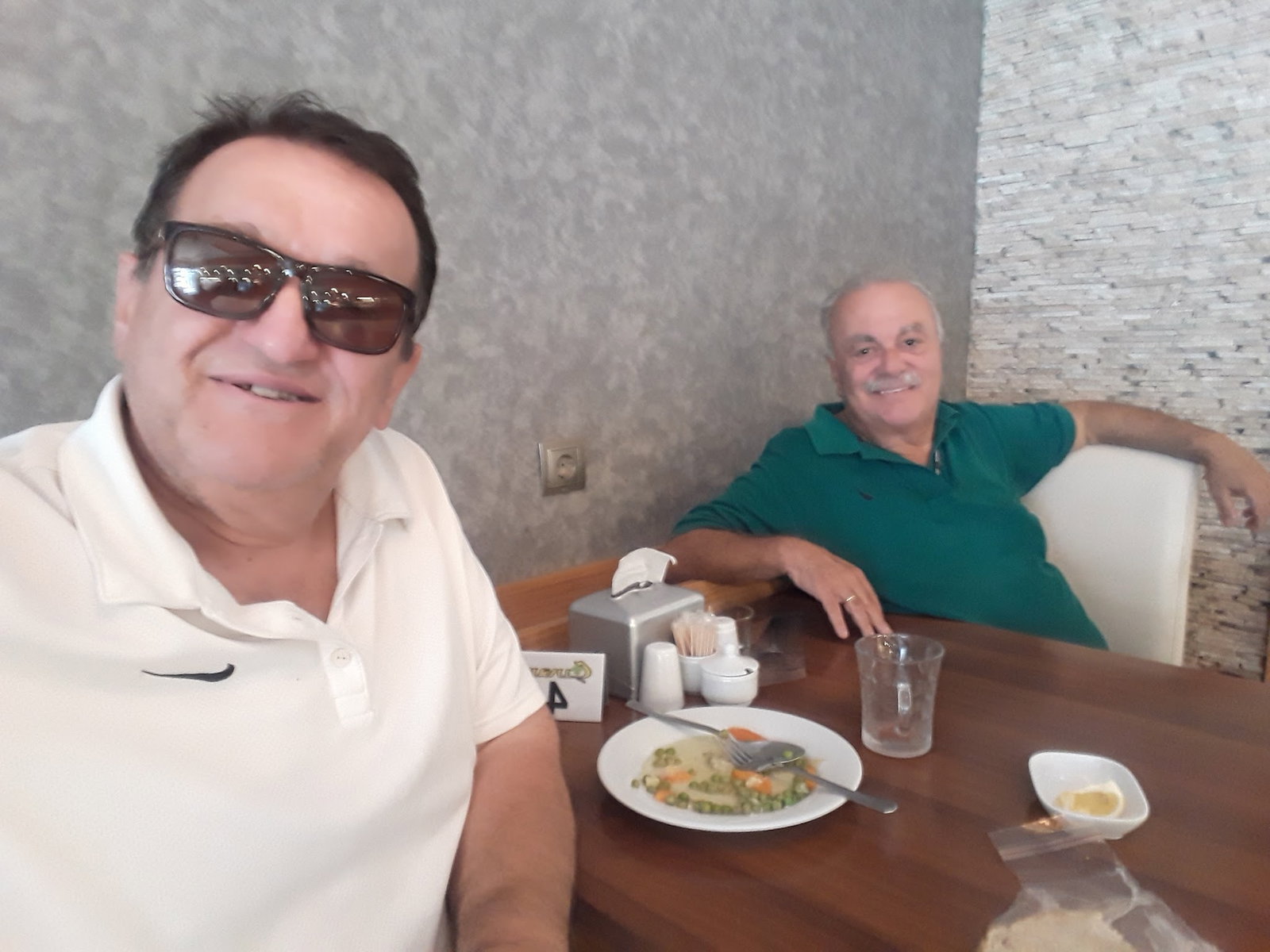 Çınar Lokantası Çarşı Yapı