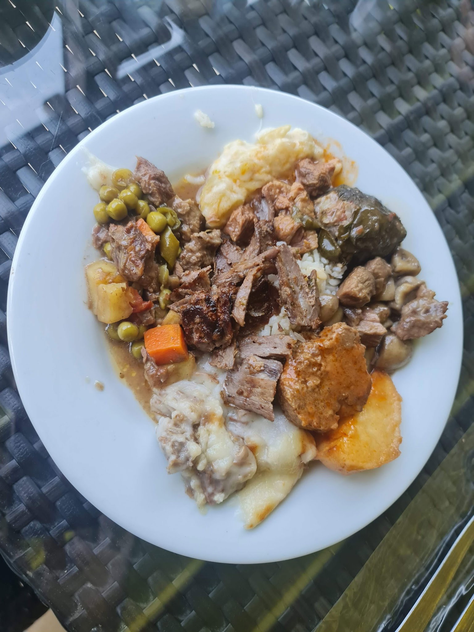 Çınar Lokantası Çarşı Yapı