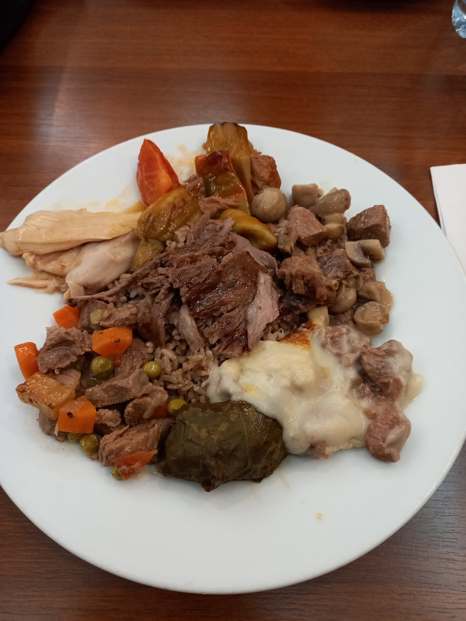 Çınar Lokantası Çarşı Yapı