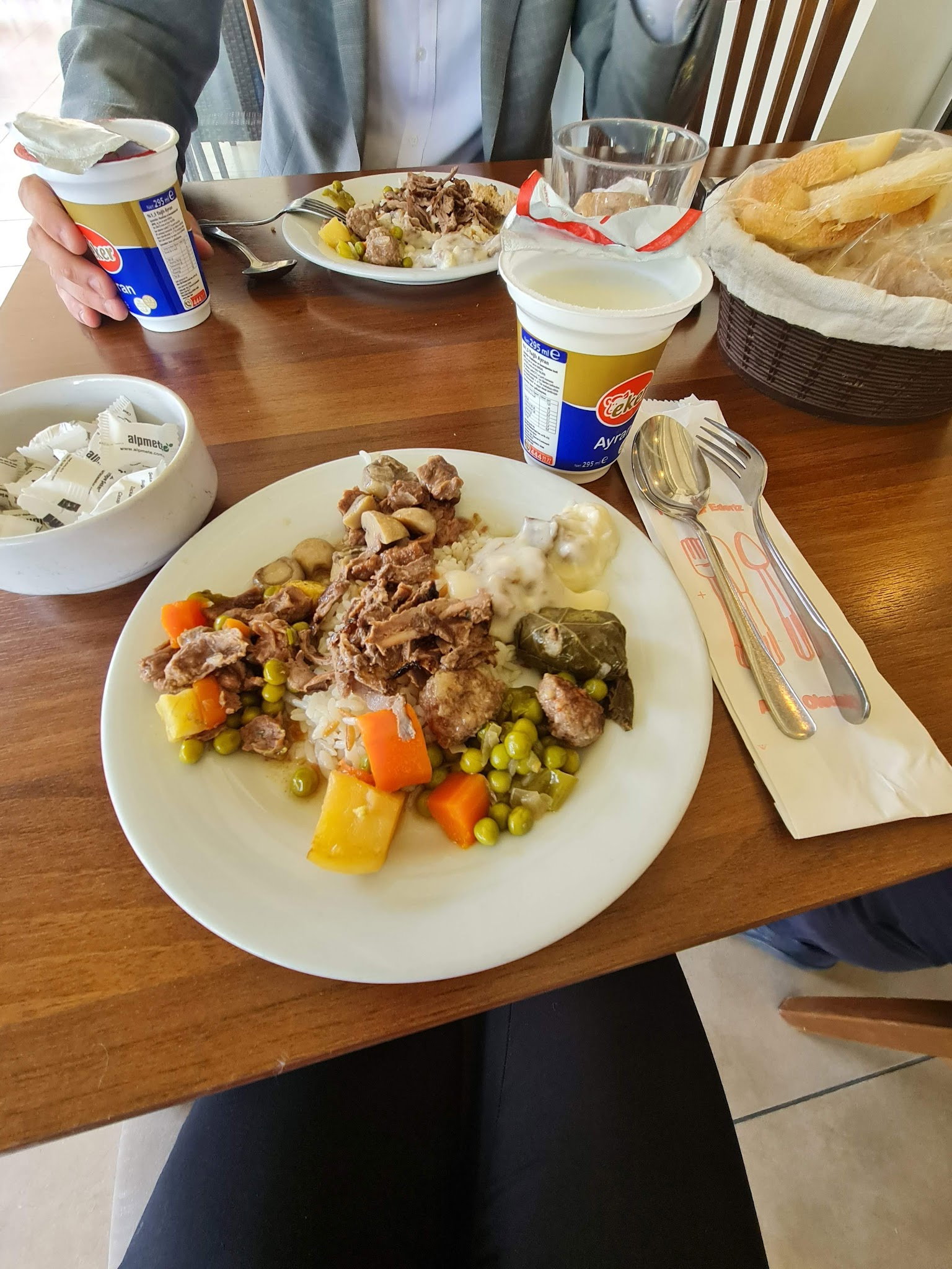 Çınar Lokantası Çarşı Yapı