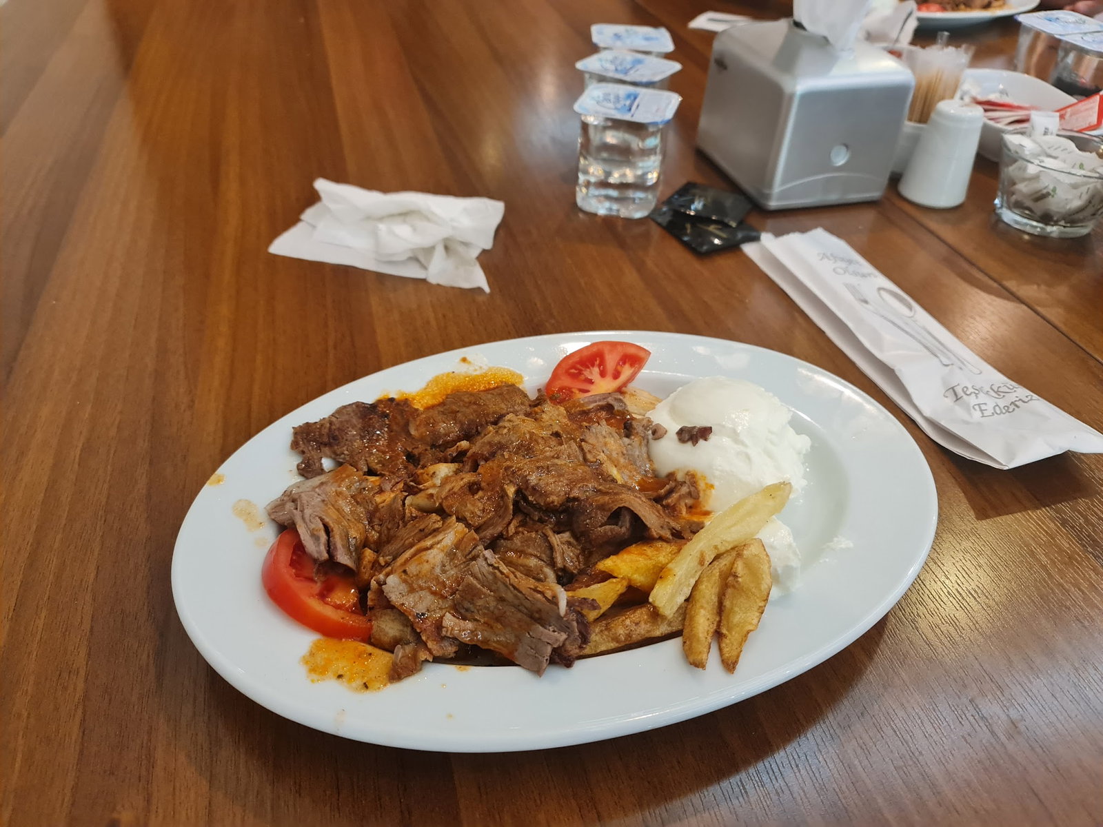 Çınar Lokantası Çarşı Yapı