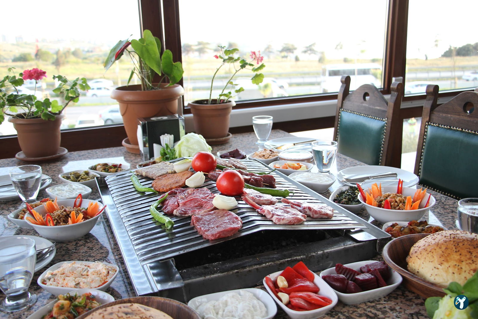 Kanatçı Muhtar’In Köyü Muhtar Halis Restaurant