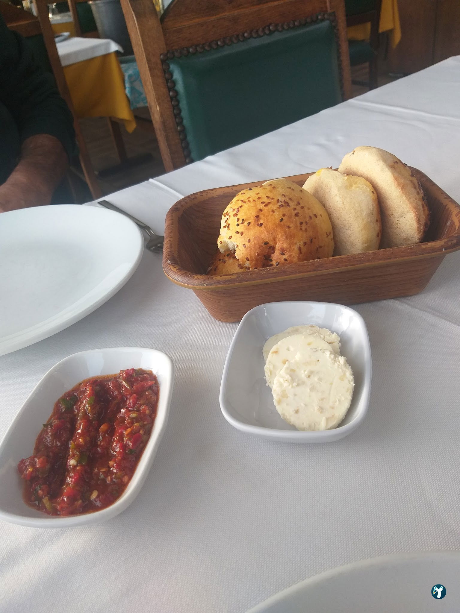 Kanatçı Muhtar’In Köyü Muhtar Halis Restaurant