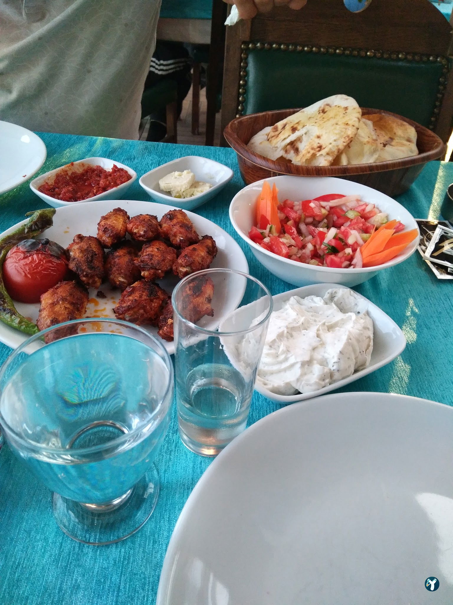 Kanatçı Muhtar’In Köyü Muhtar Halis Restaurant