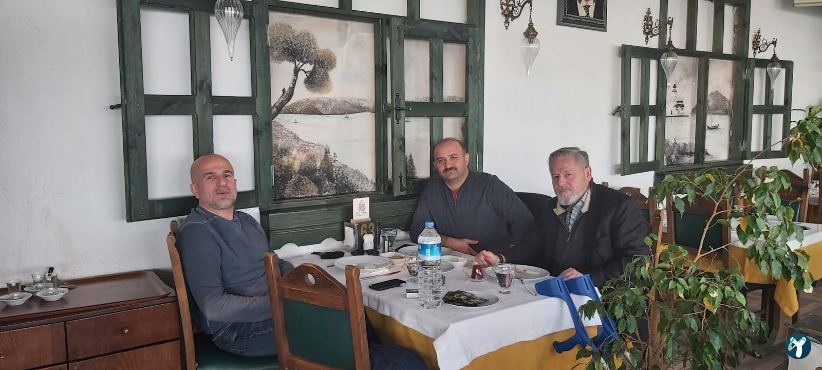 Kanatçı Muhtar’In Köyü Muhtar Halis Restaurant