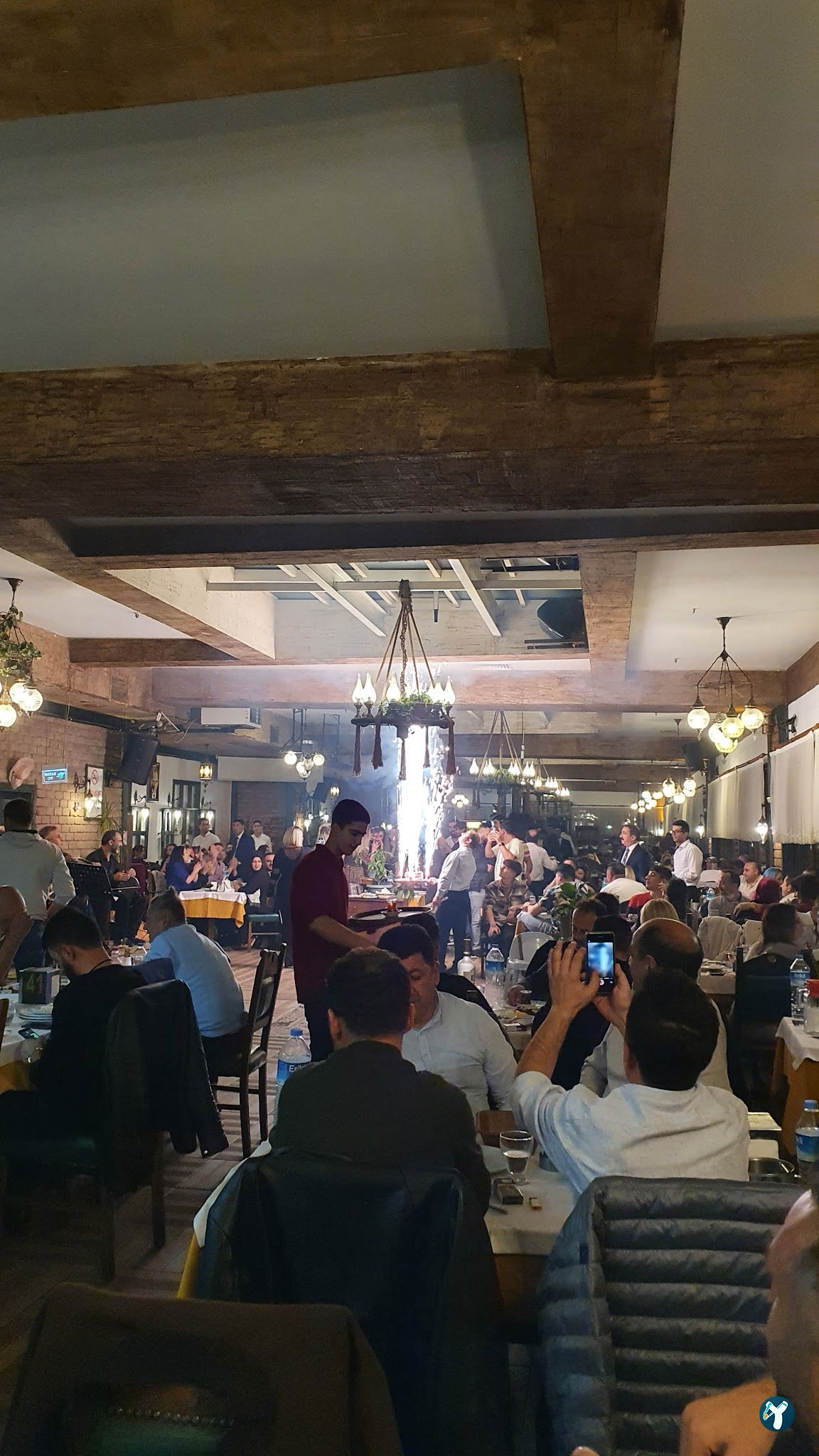 Kanatçı Muhtar’In Köyü Muhtar Halis Restaurant