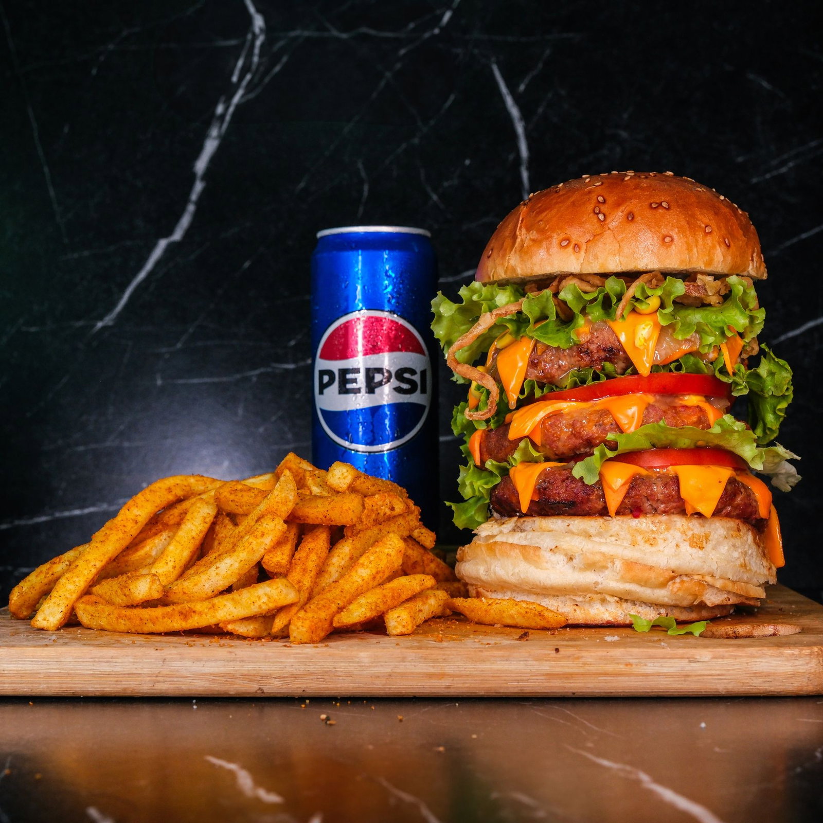 3 Katlı Crazy Et Burger Menü