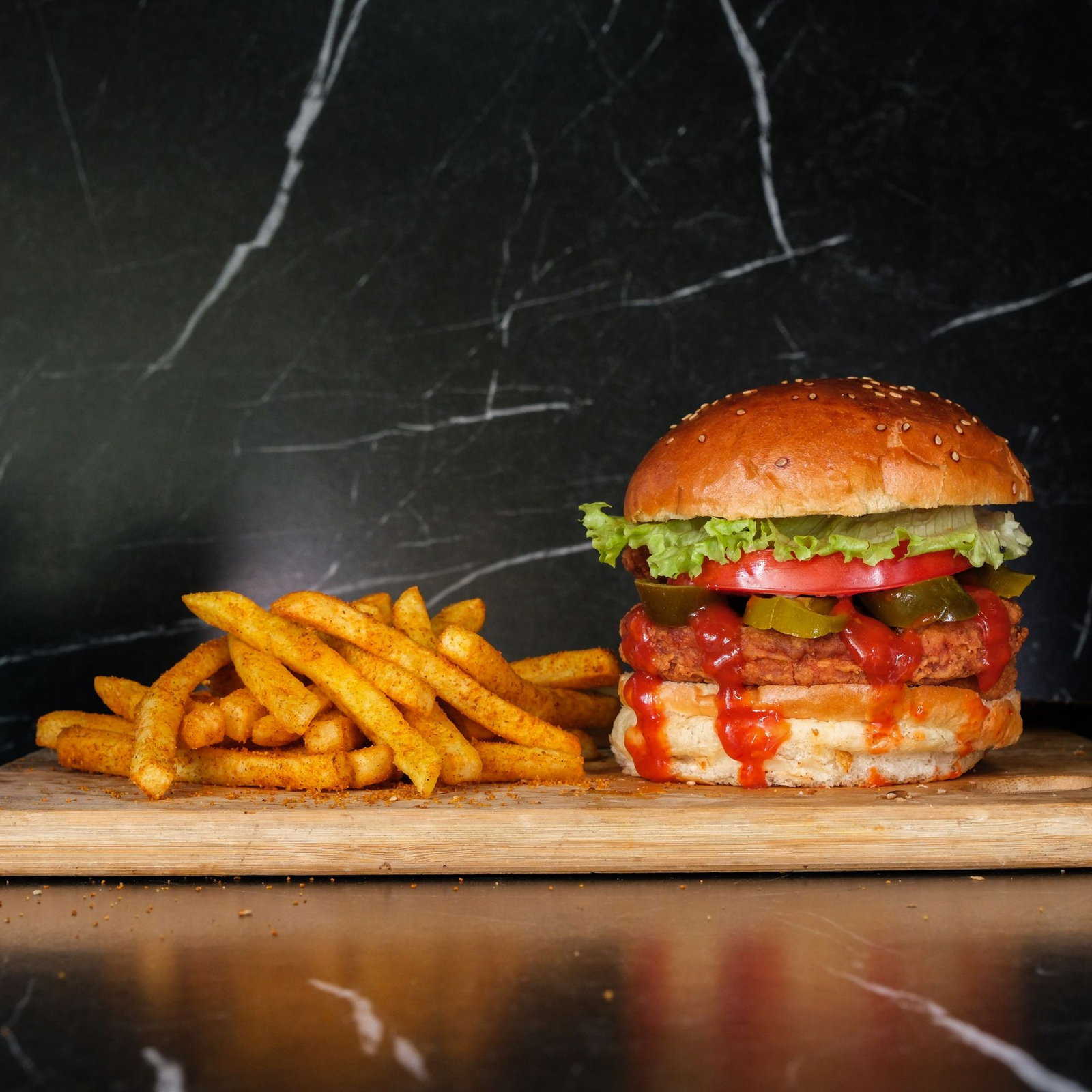Chicken Acılı Burger Menü