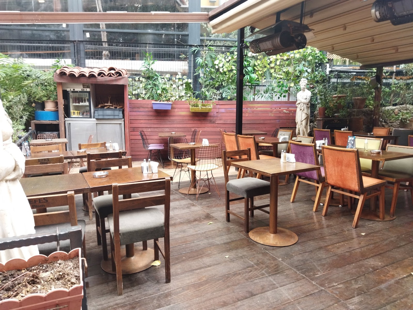 Küp Saklı Bahçe Kadıköy