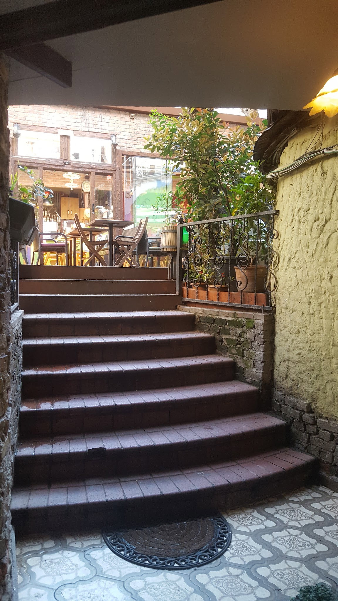 Küp Saklı Bahçe Kadıköy