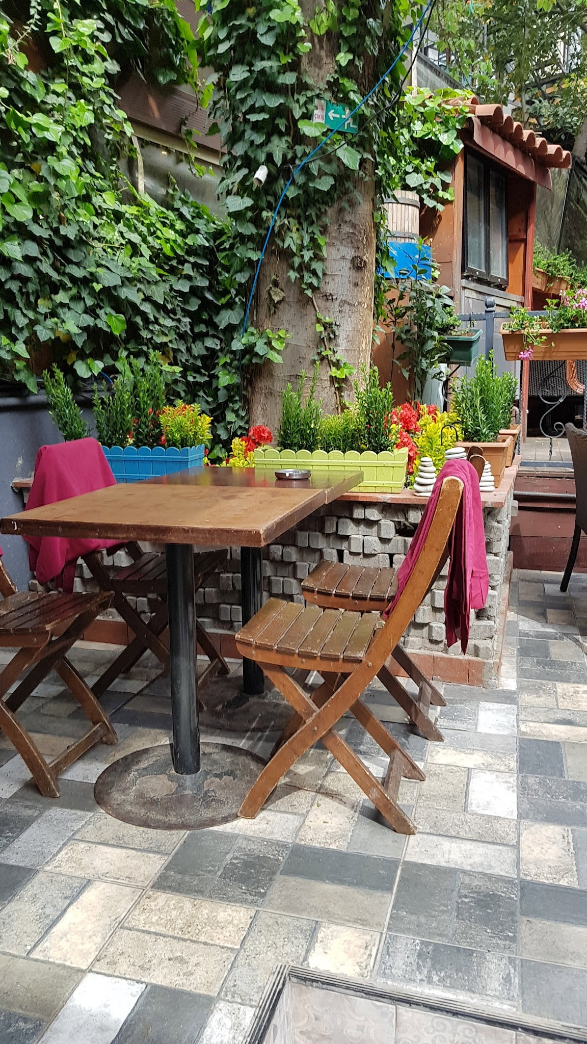 Küp Saklı Bahçe Kadıköy