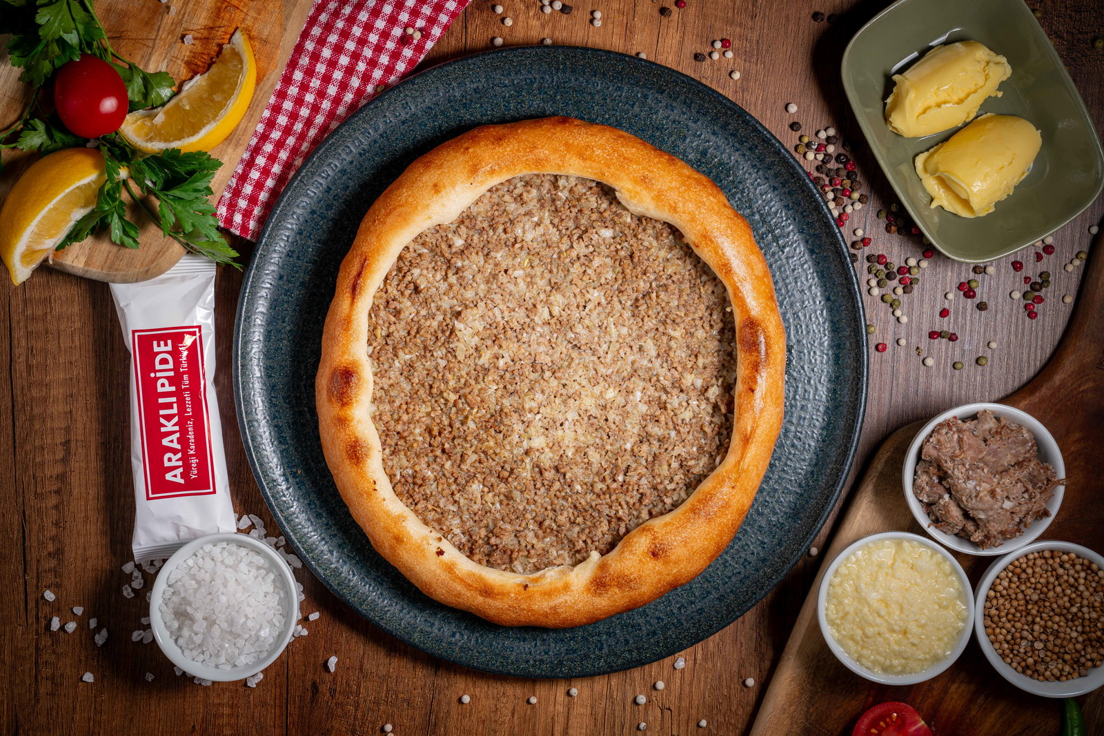 ARAKLI KAVURMALI AÇIK PİDE