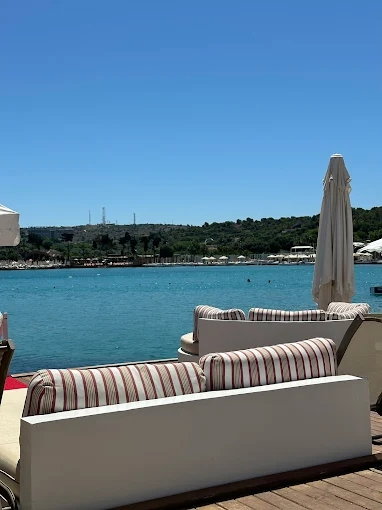 White Beach Ayayorgi