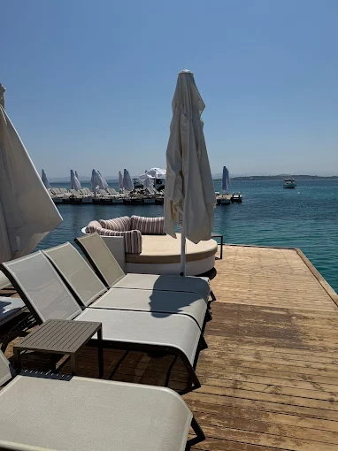 White Beach Ayayorgi