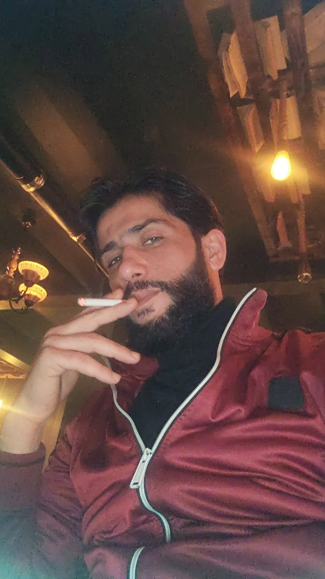 Üzüm Şeftali̇ Cafe