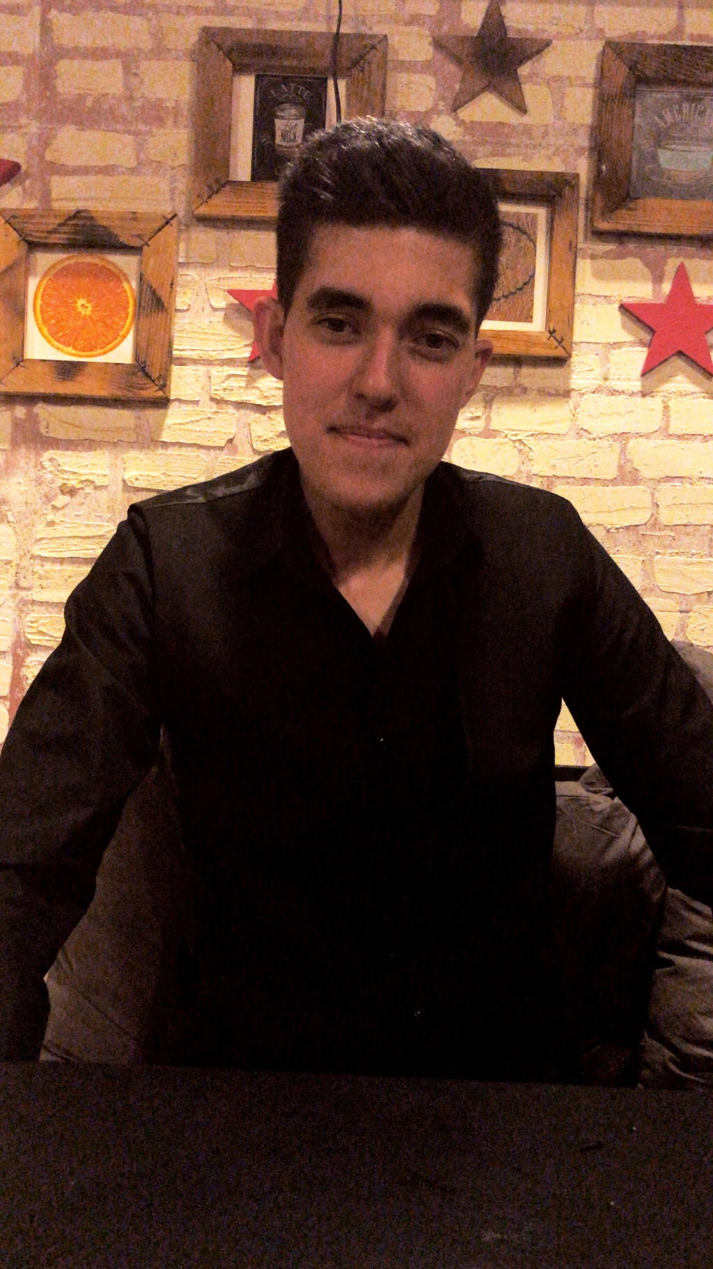 Üzüm Şeftali̇ Cafe