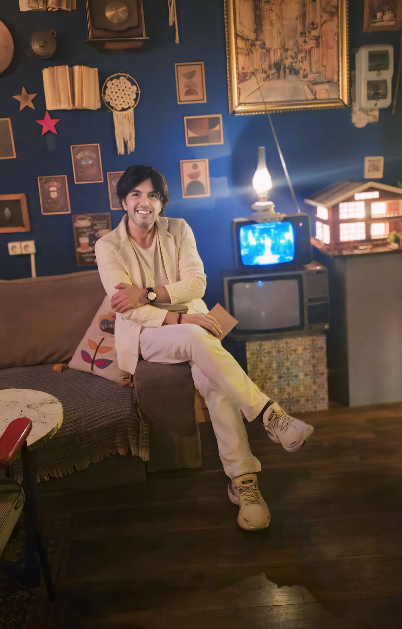 Üzüm Şeftali̇ Cafe