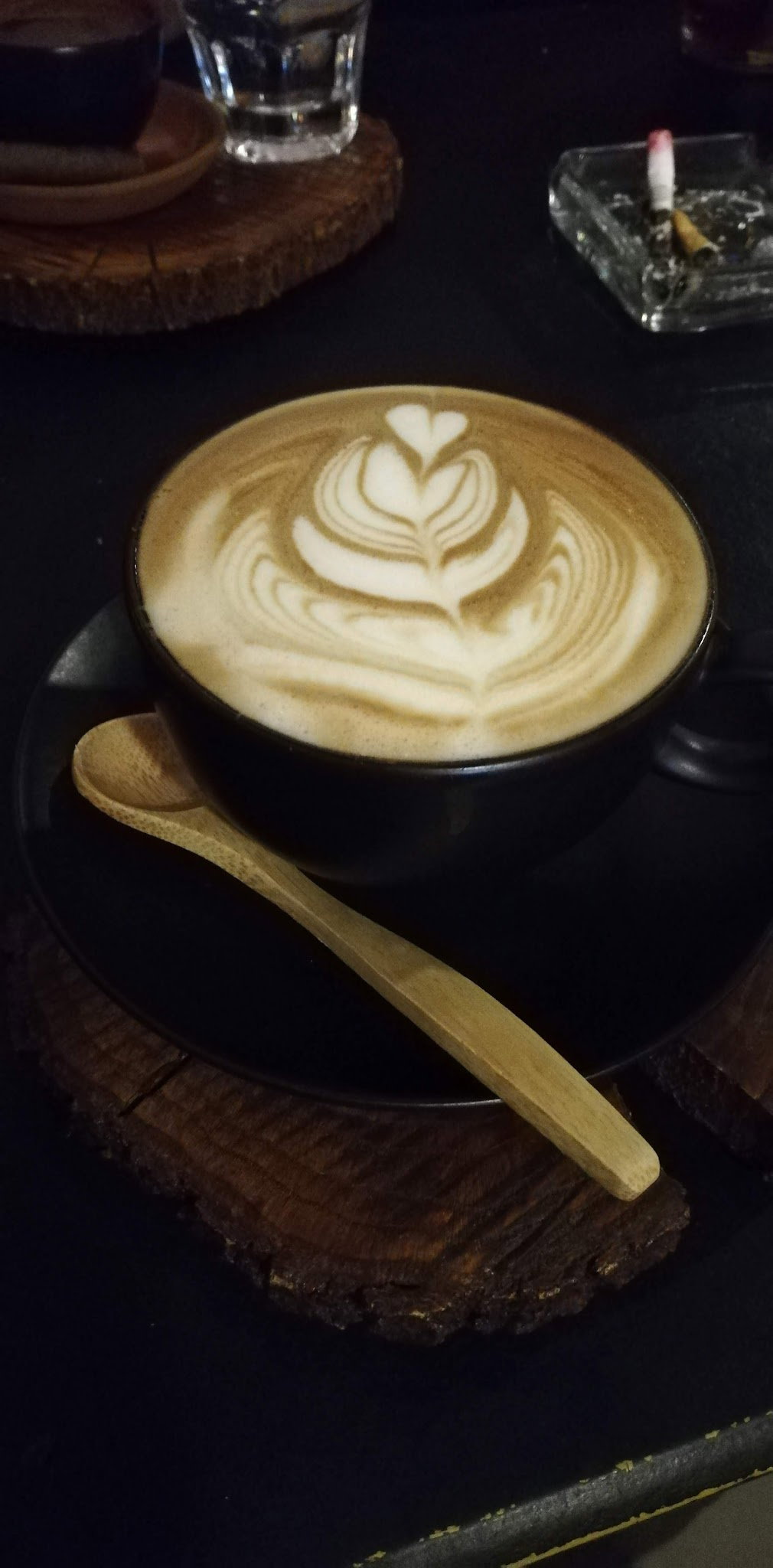 Üzüm Şeftali̇ Cafe