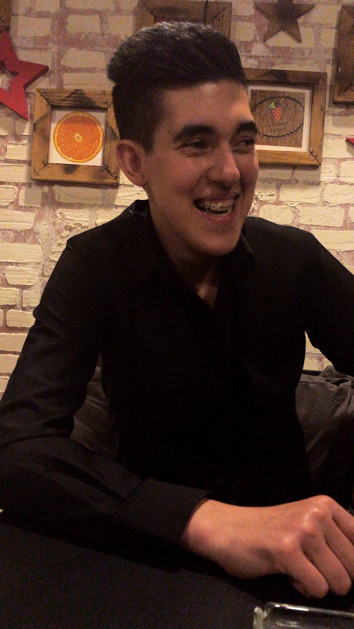 Üzüm Şeftali̇ Cafe