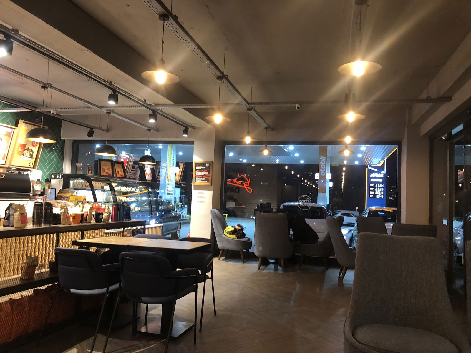 Gloria Jeans Coffees Şişli
