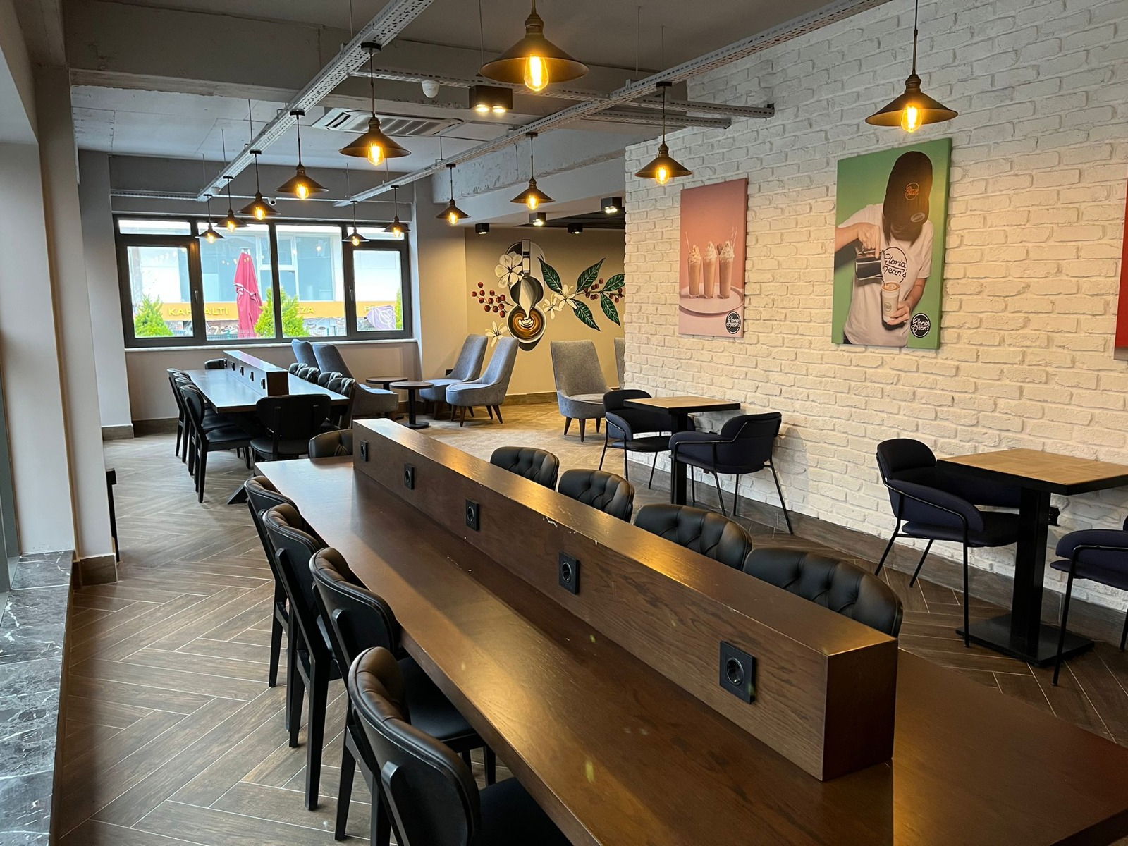 Gloria Jeans Coffees Şişli